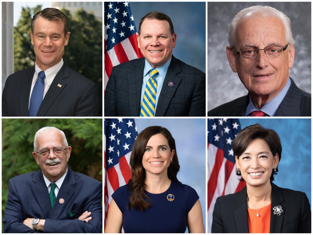 S lijeva na desno u gornjem redu: senator Todd Young, kongresmen Sam Graves i kongresmen Bill Pascrell. S lijeva na desno u donjem redu: članovi Kongresa Gerald Connolly, Nancy Mace i Young Kim (kompozitna slika Minghui.org)